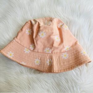 5 x $25 Peach Salmon Daisy Reversible Bucket Hat, 8-10